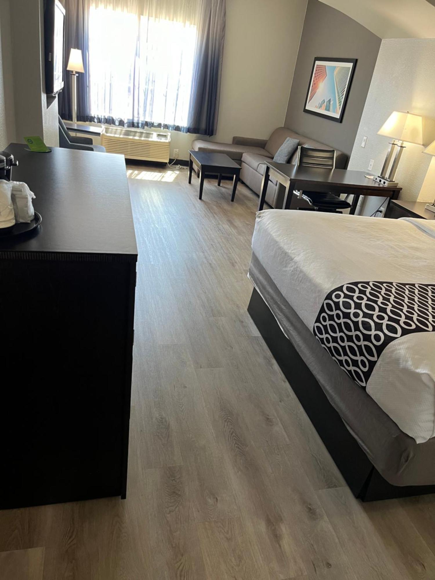 Отель La Quinta By Wyndham Houston Energy Corridor Экстерьер фото